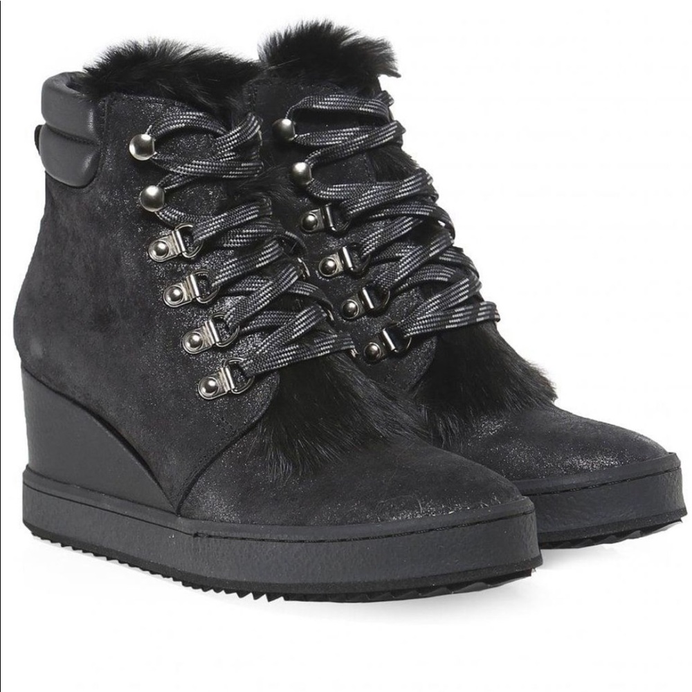 NWOT Kanna Black leather lace-up booties